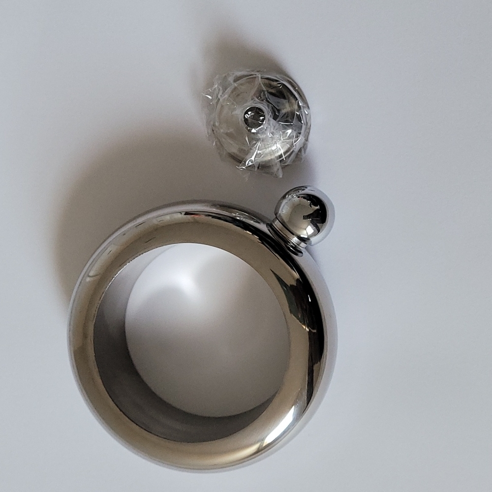 Silver Bangle Flask - Picture 3 of 3